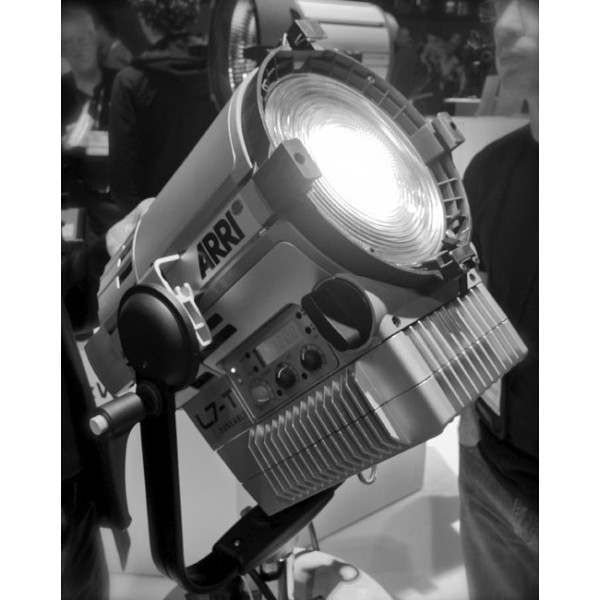 Светодиодный прожектор ARRI L7-TT Hybrid